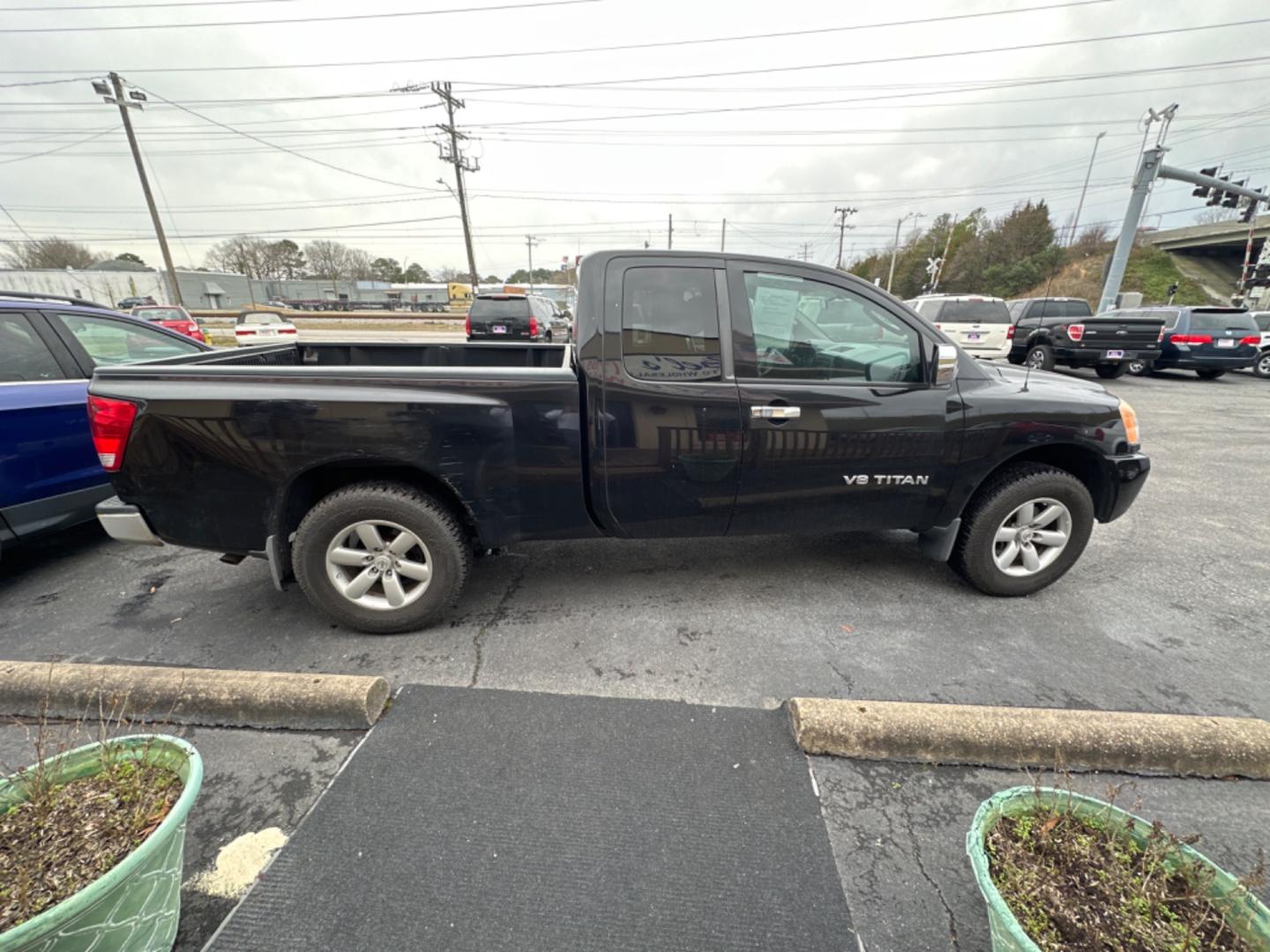 2010 Black Nissan Titan (1N6BA0CH4AN) , located at 5700 Curlew Drive, Norfolk, VA, 23502, (757) 455-6330, 36.841885, -76.209412 - Photo#4